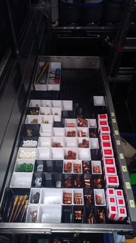 Drawer storage system with 17.5mm grid with stackable containers