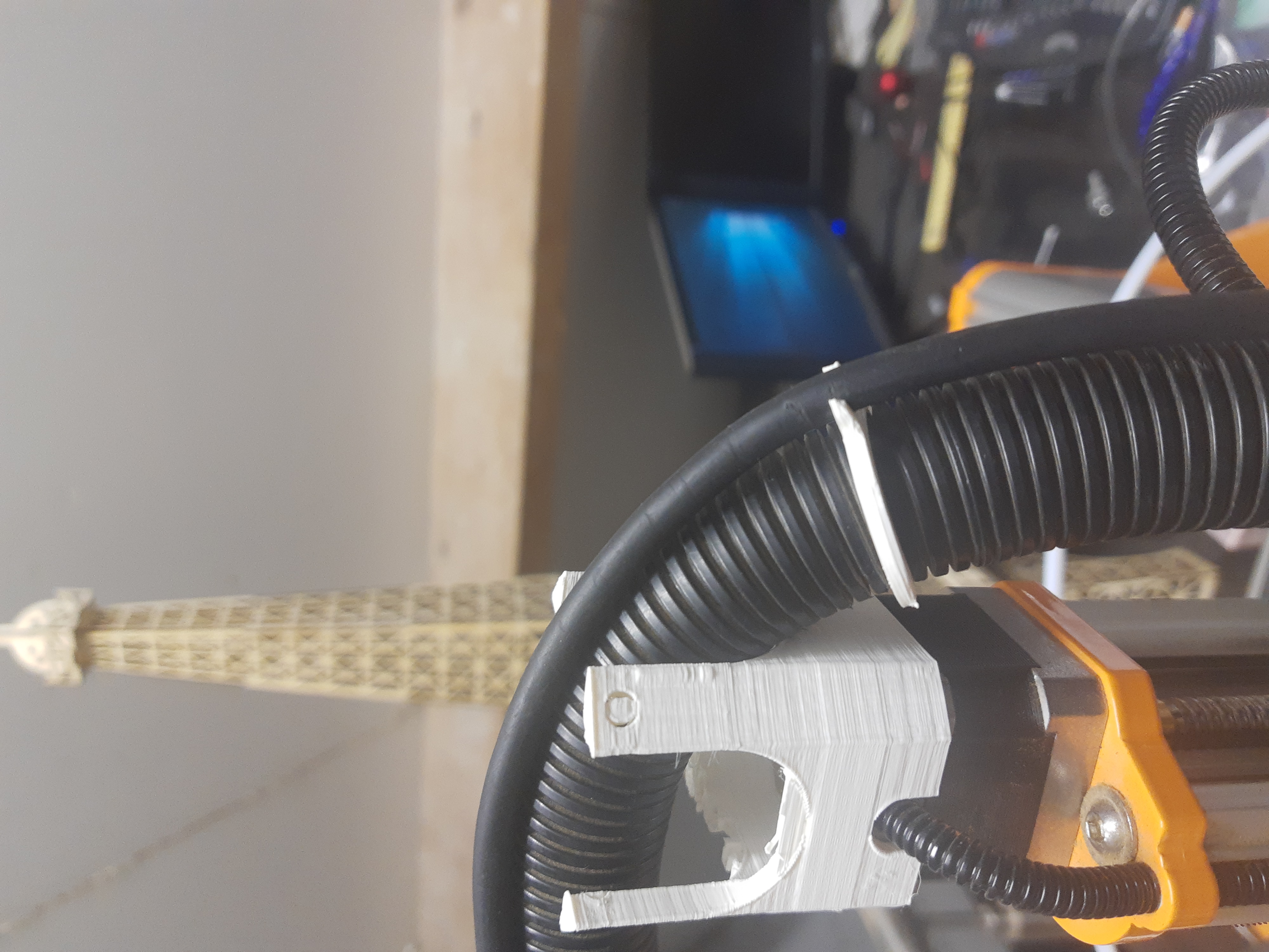 Stepcraft D-Series Spindle cable/ dust hose Support via Z-stepper