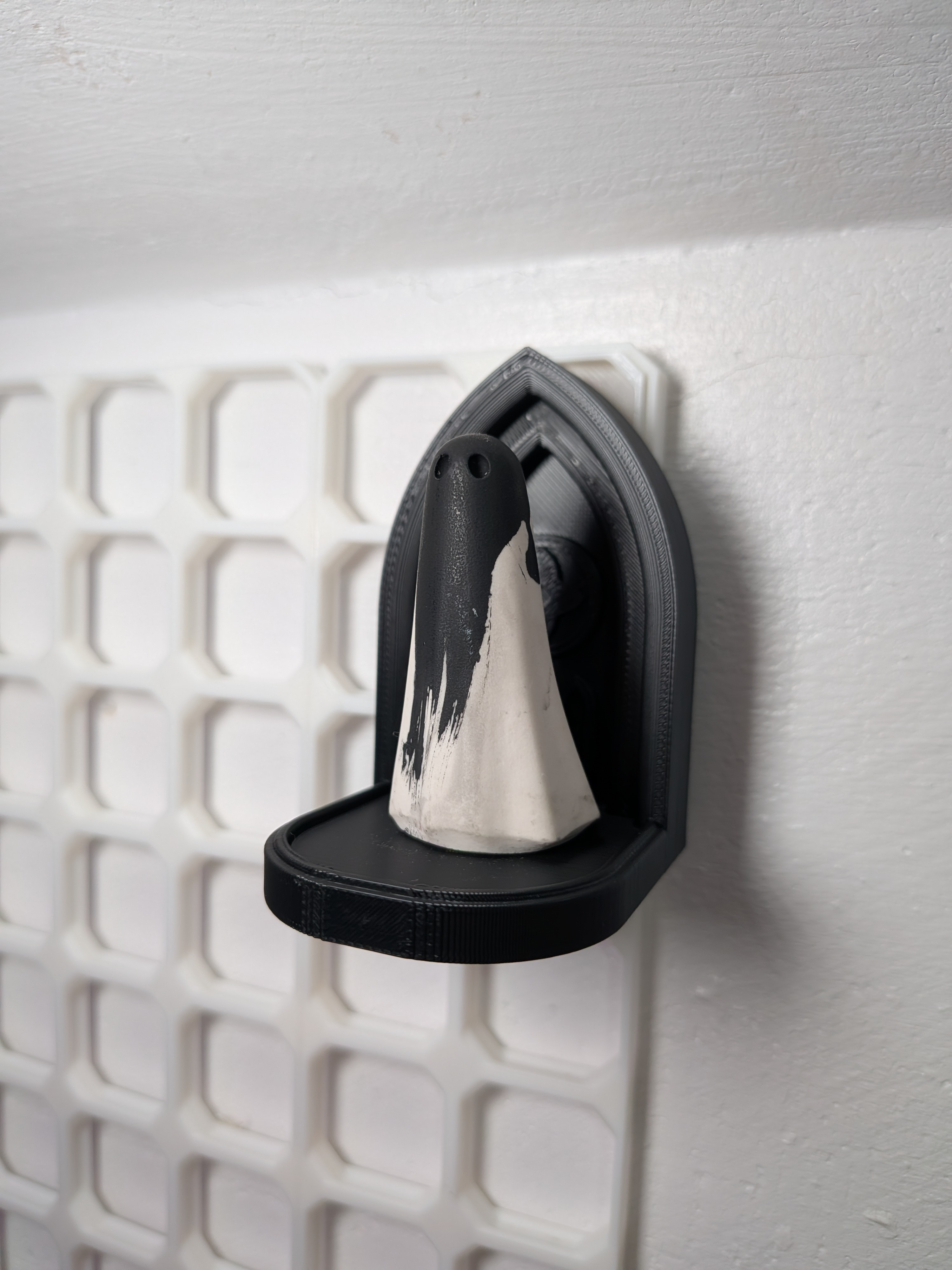 openGrid gothic display shelf