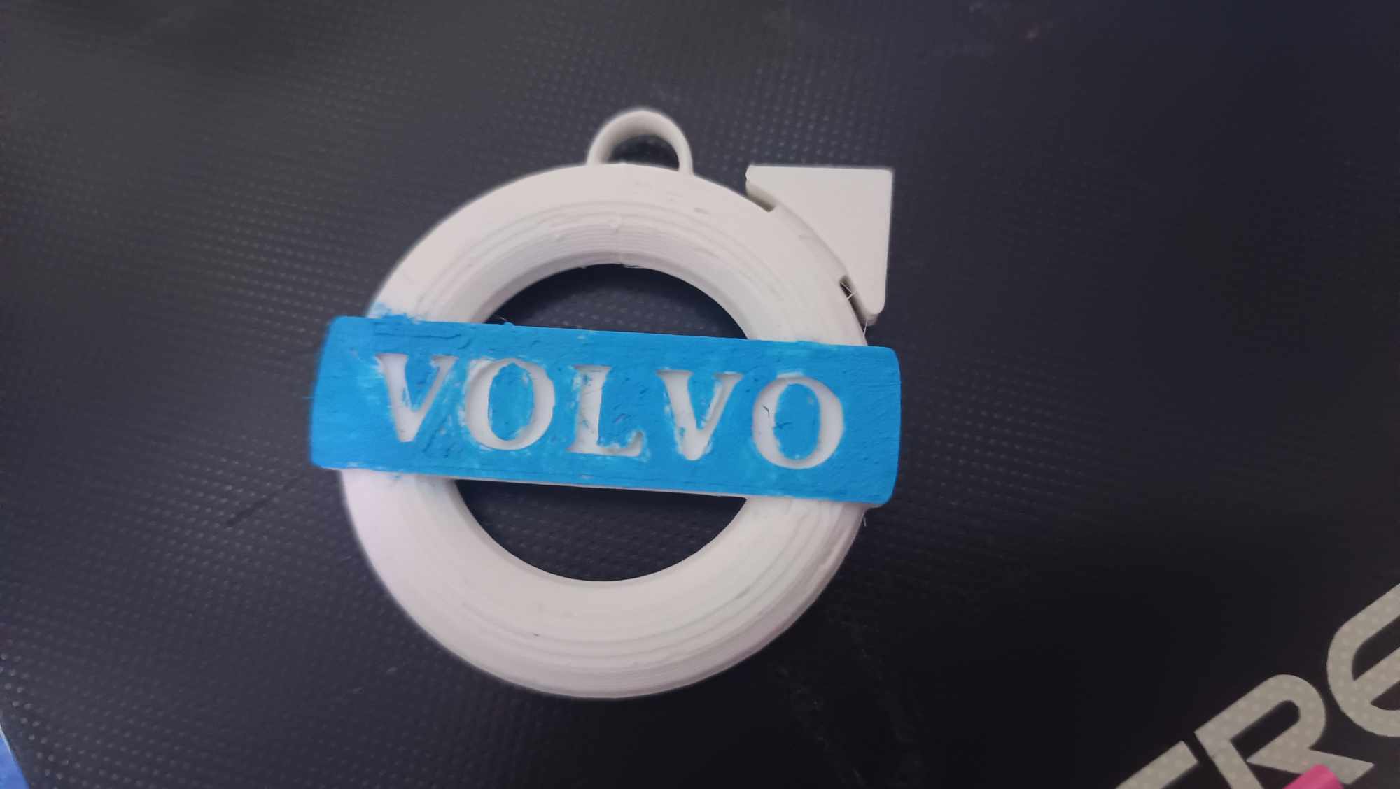 Miniatura 2 do modelo 3D Volvo keychain