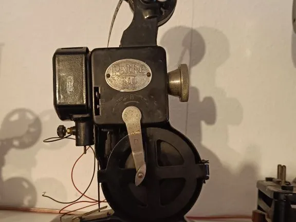 LED holder for Pathé Projectors