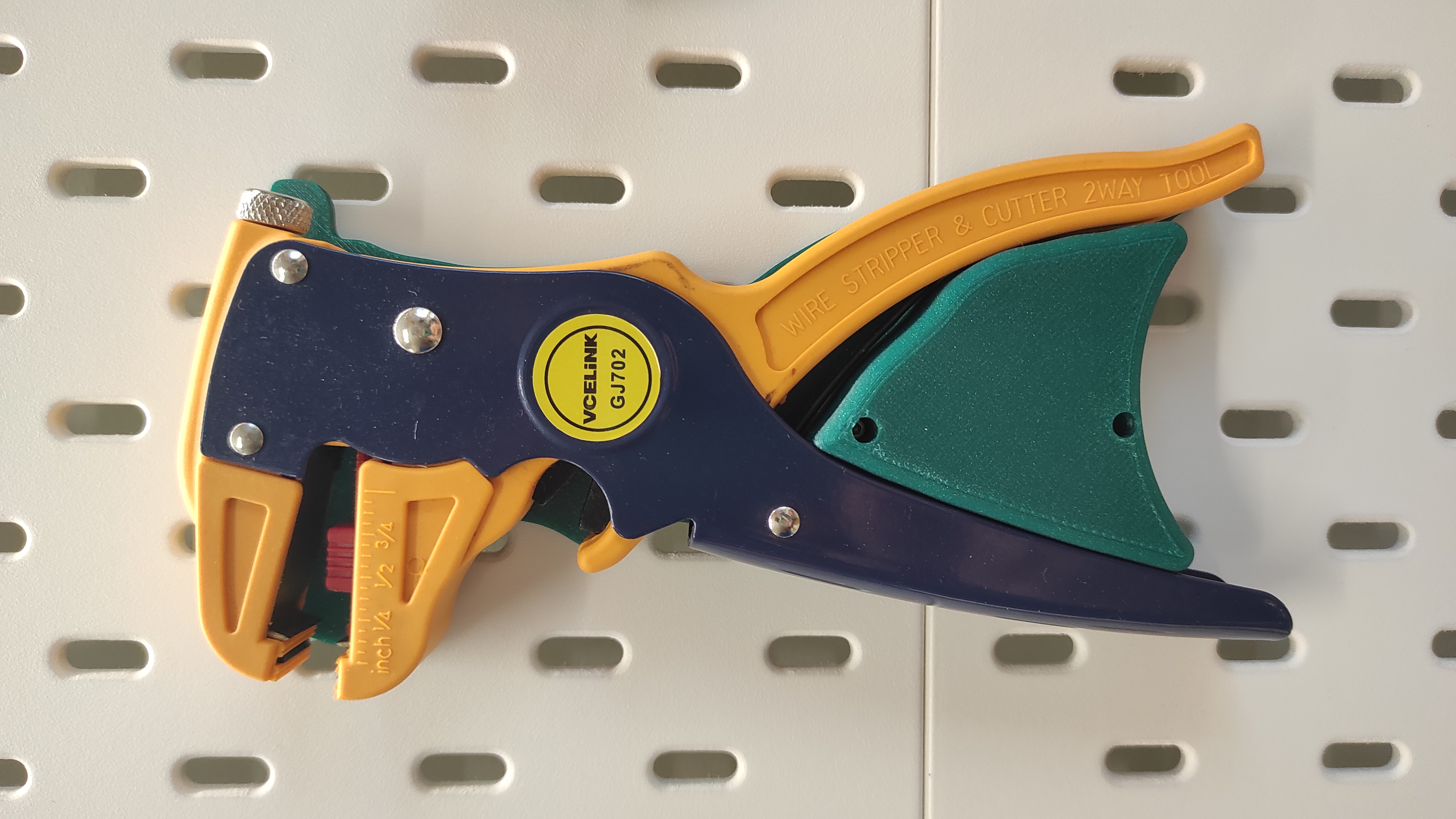 Skadis VCELINK Wire Stripper Holder
