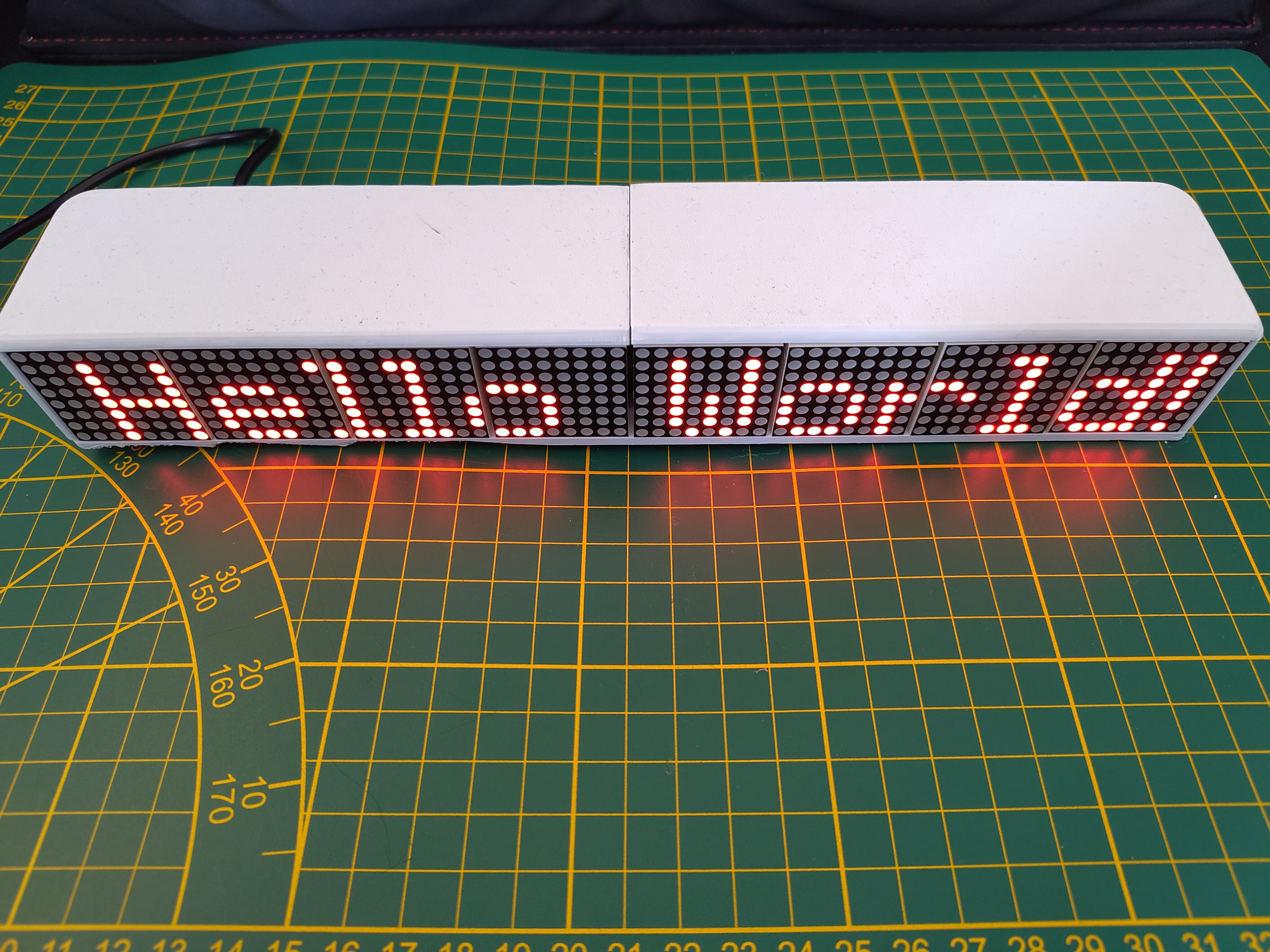 ESP32 MAX7219 8x1 display case