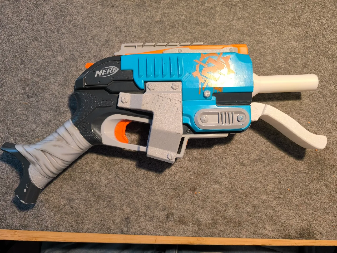 ナーフ　SledgeFire 12x Shells For Sledgefire ShotGun Blaster Triple Orange Dart