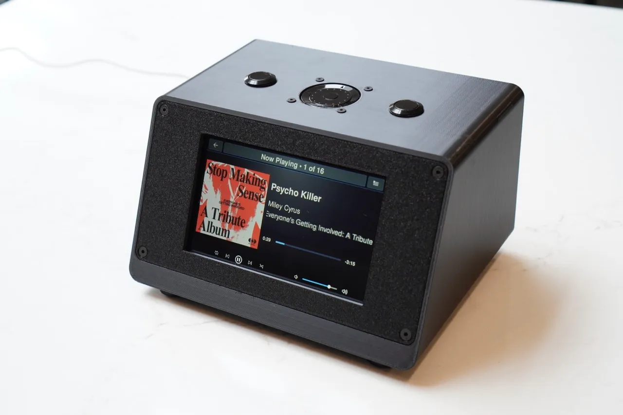 pLayer pLayer ページ Touchscreen Squeezebox Player by Edd | Download free STL model