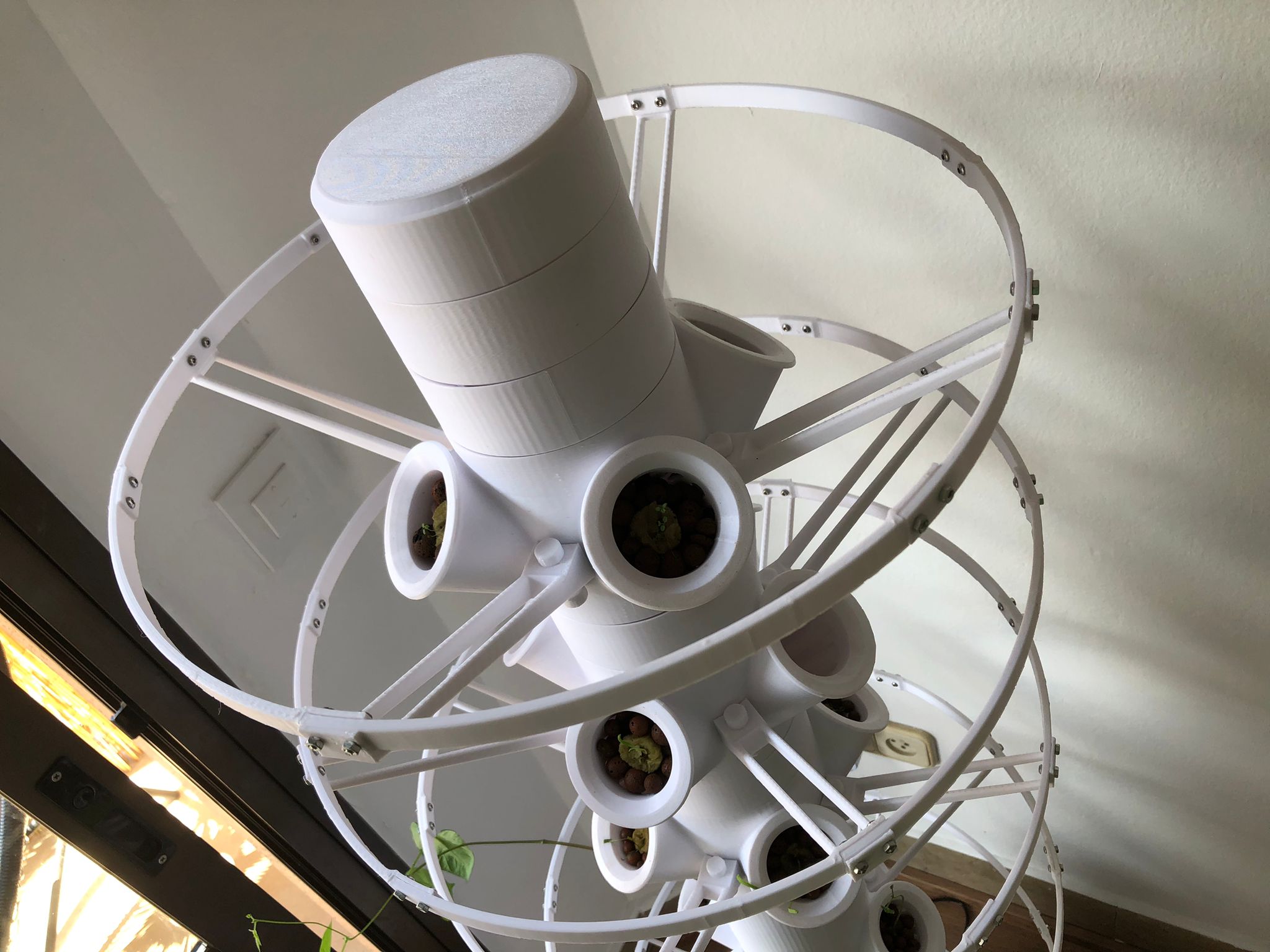 Miniatura 6 do modelo 3D Modular Hydroponic Tower Garden
