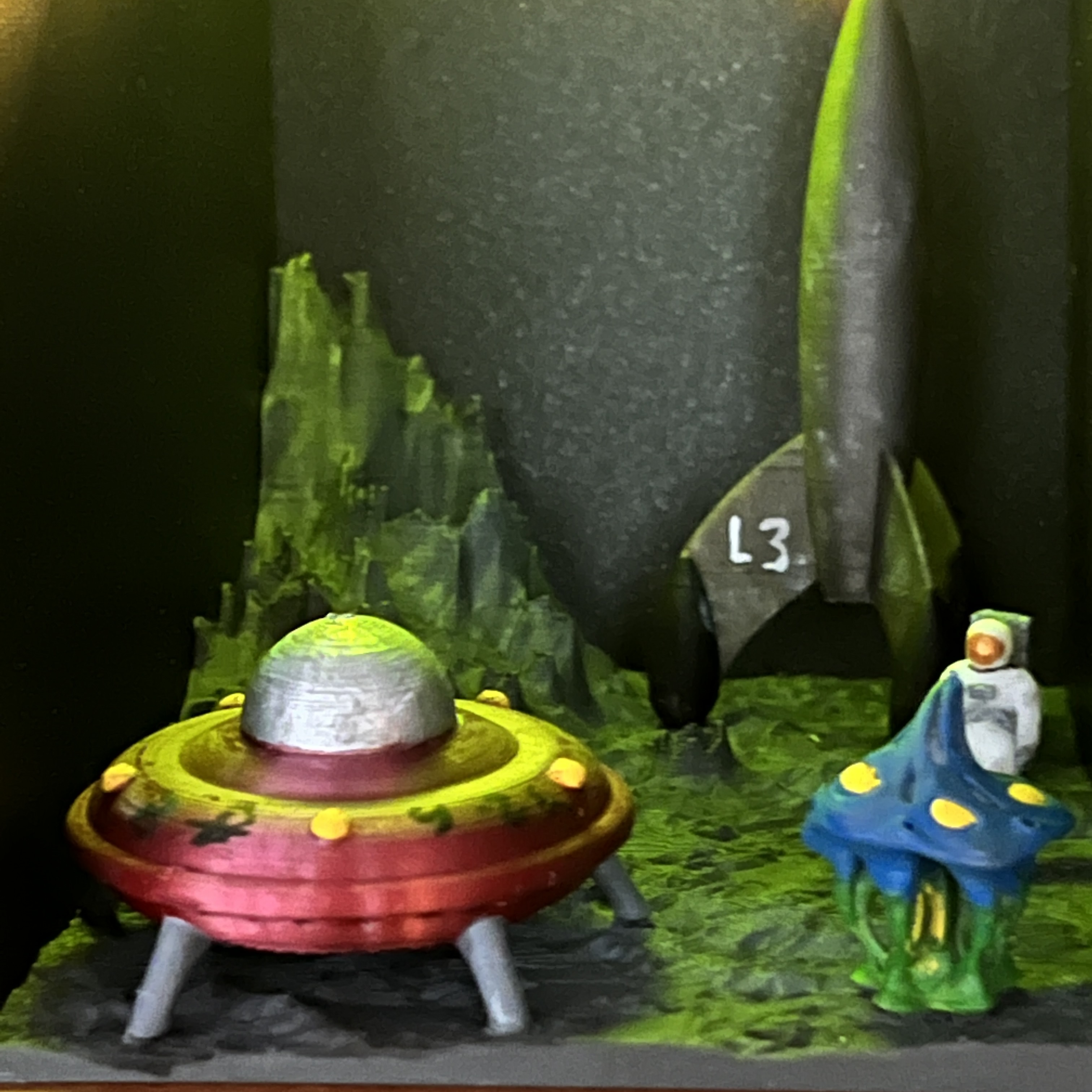 Miniatura 5 do modelo 3D "First Contact" Book Nook
