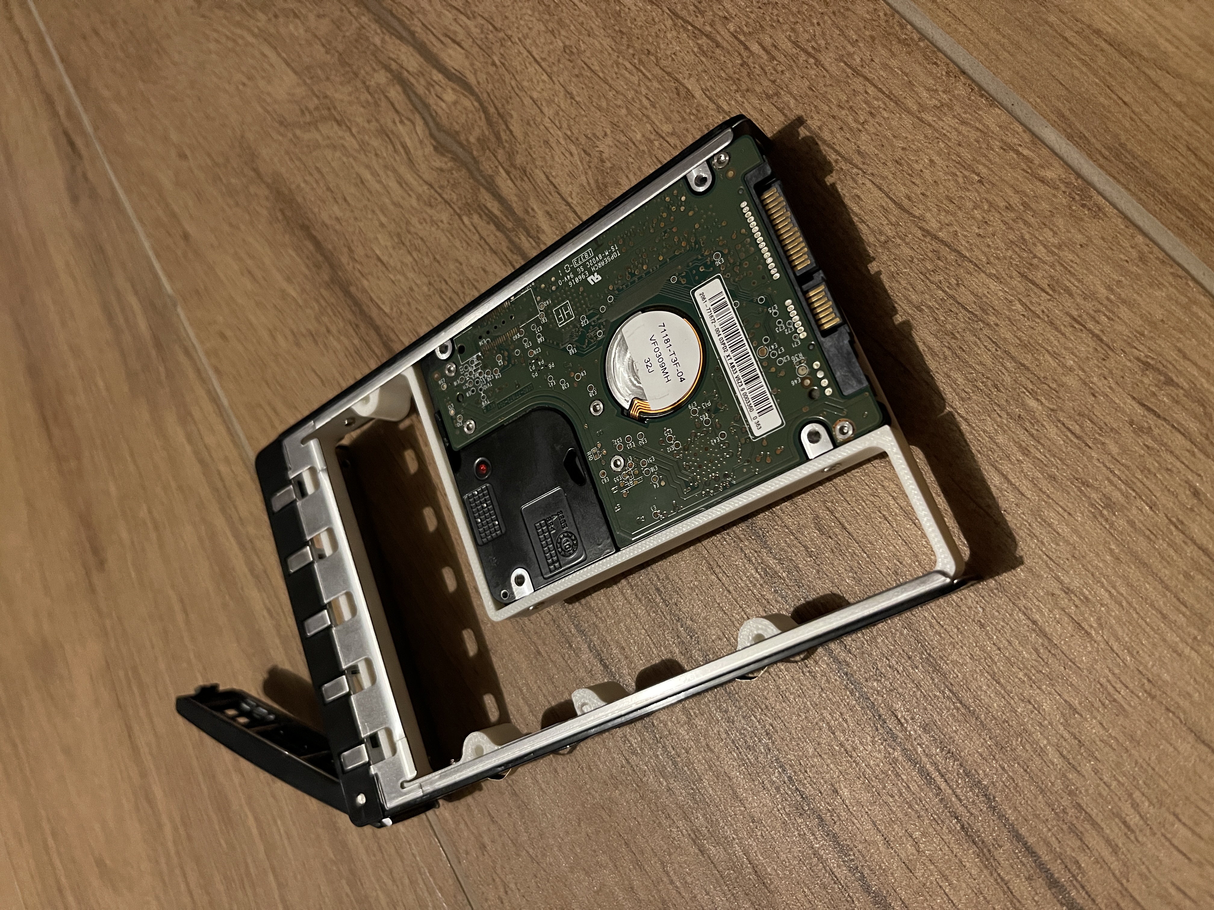2.5" to 3.5" drive adapter for 9.5mm drives