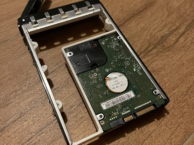 2.5" to 3.5" drive adapter for 9.5mm drives