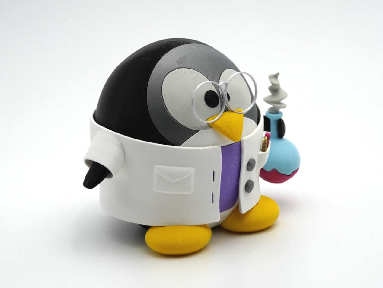 Miniatura 3 do modelo 3D Tux Chemist