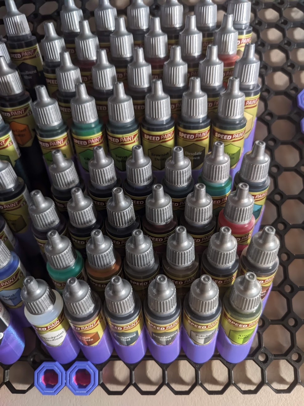 Multiboard/Pegboard 24 Bottle (25mm) Paint Holder with label cutout ...