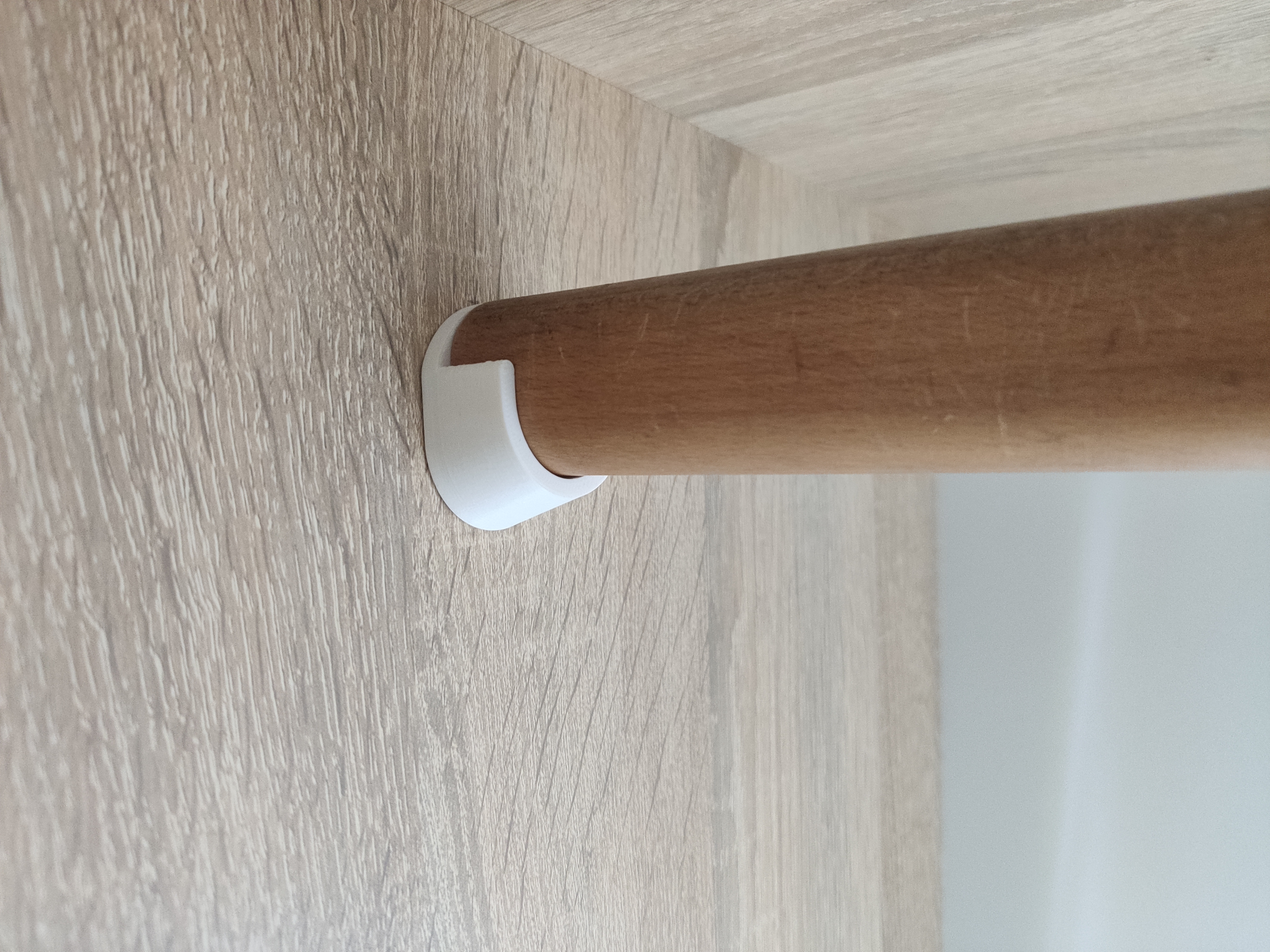 Miniatura 5 do modelo 3D Wardrobe rod holder