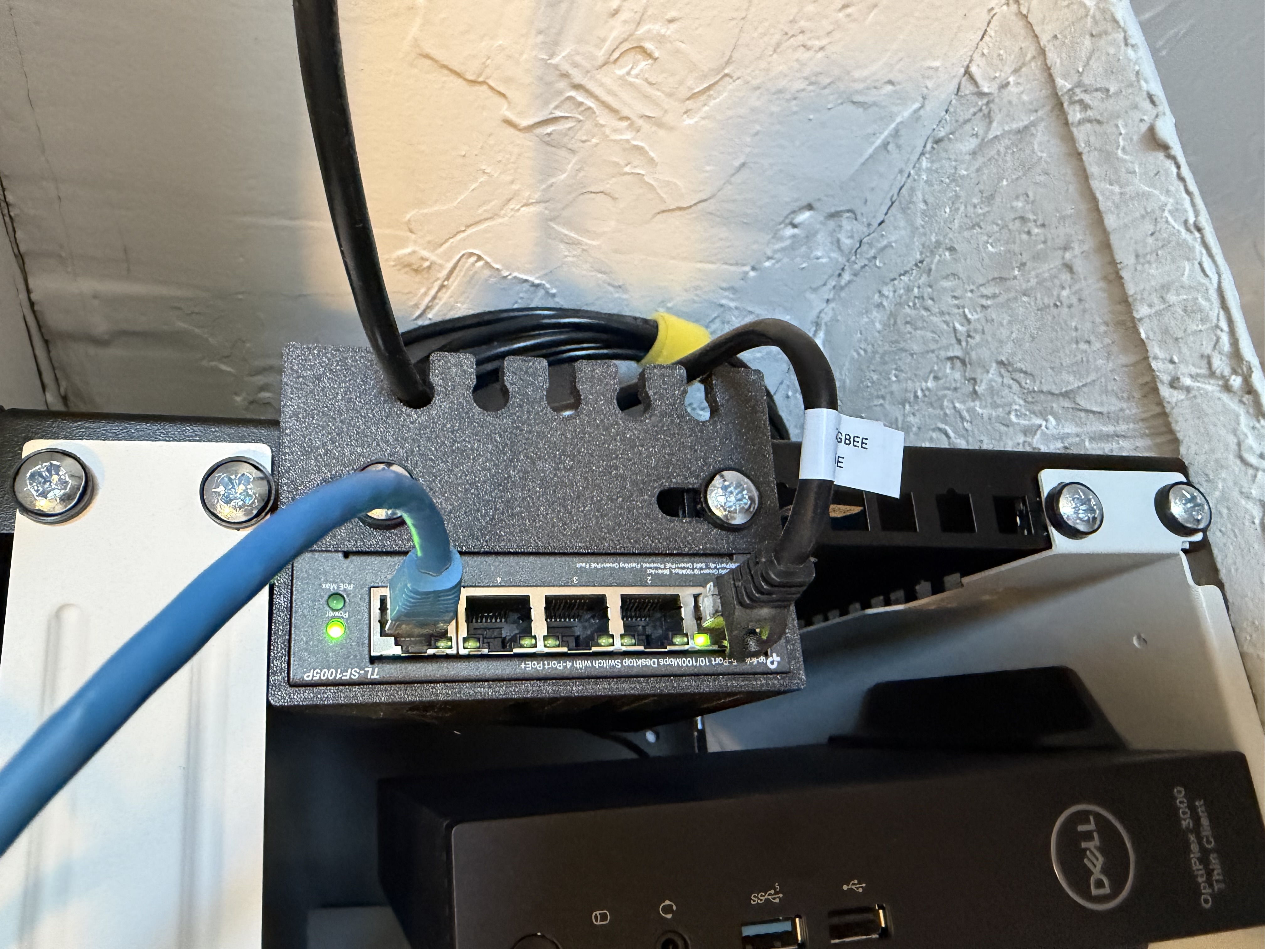 Tplink Switch vertical rack mount