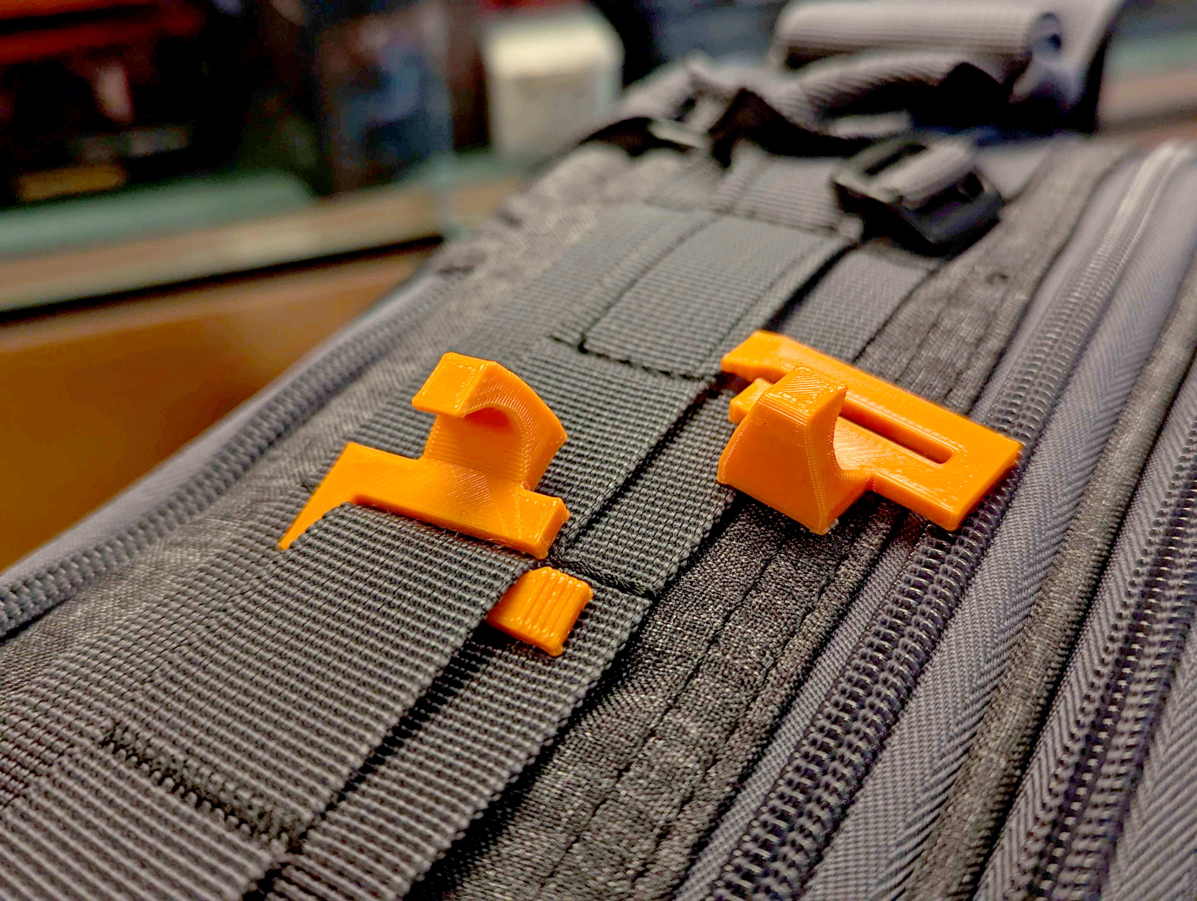 MOLLE / PALS horizontal oriented hook (25mm)