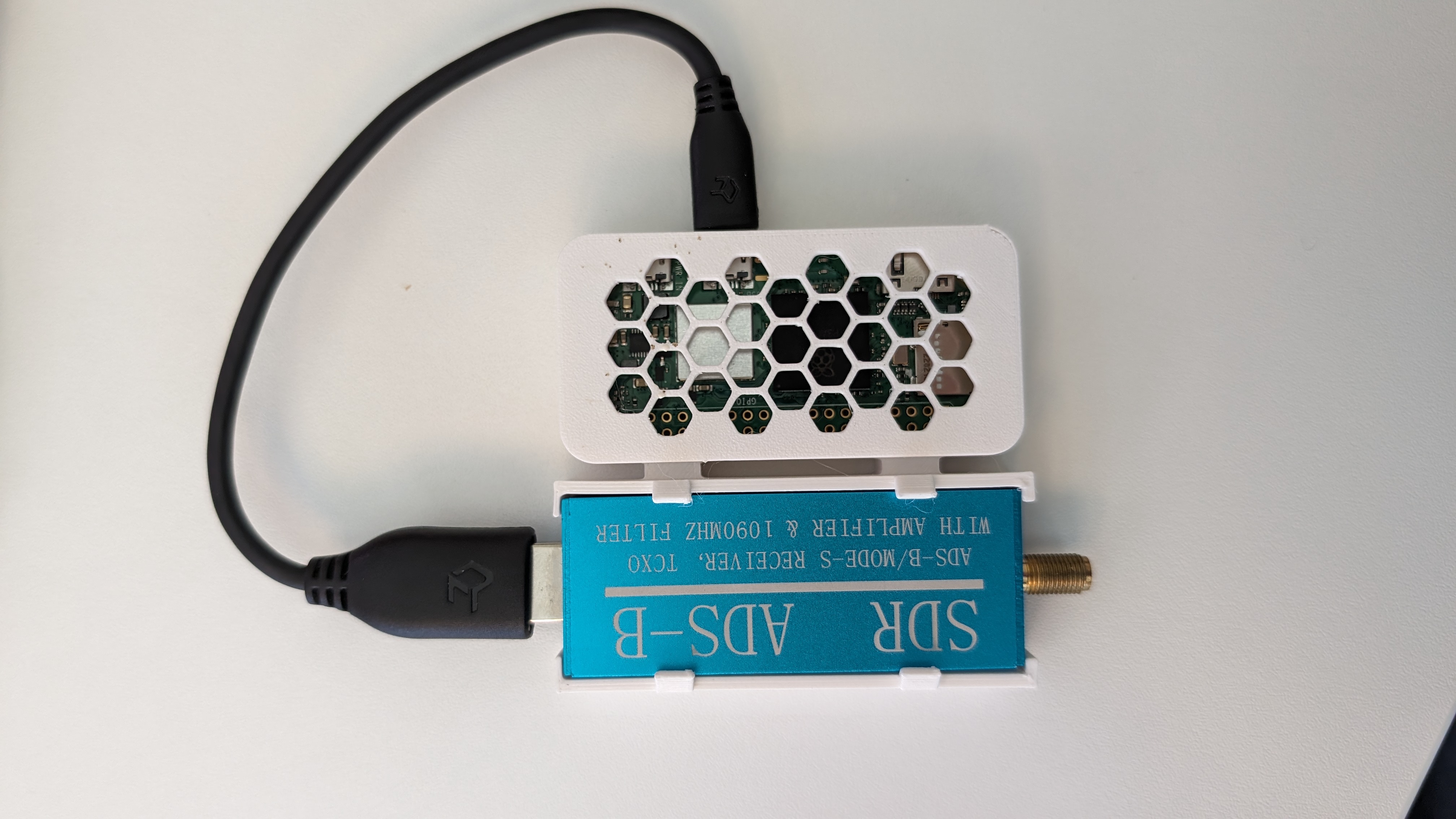 Compact ADS-B receiver case for Raspberry Pi Zero 2 W