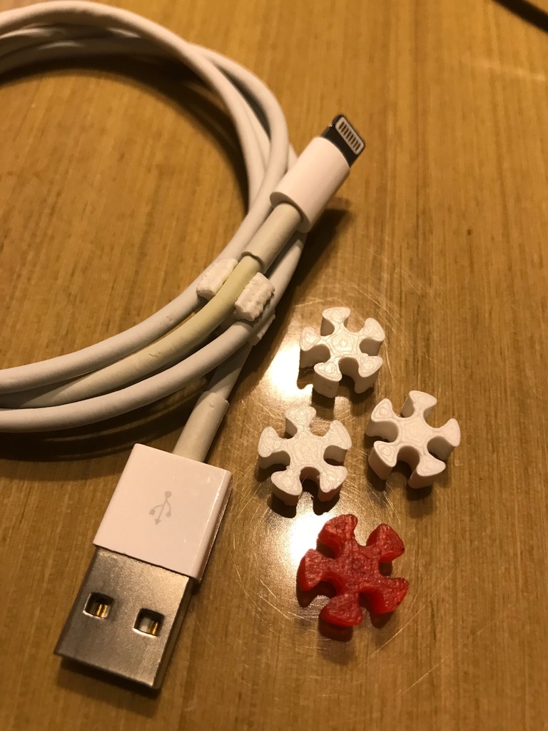 Snowflake USB Cable organizer