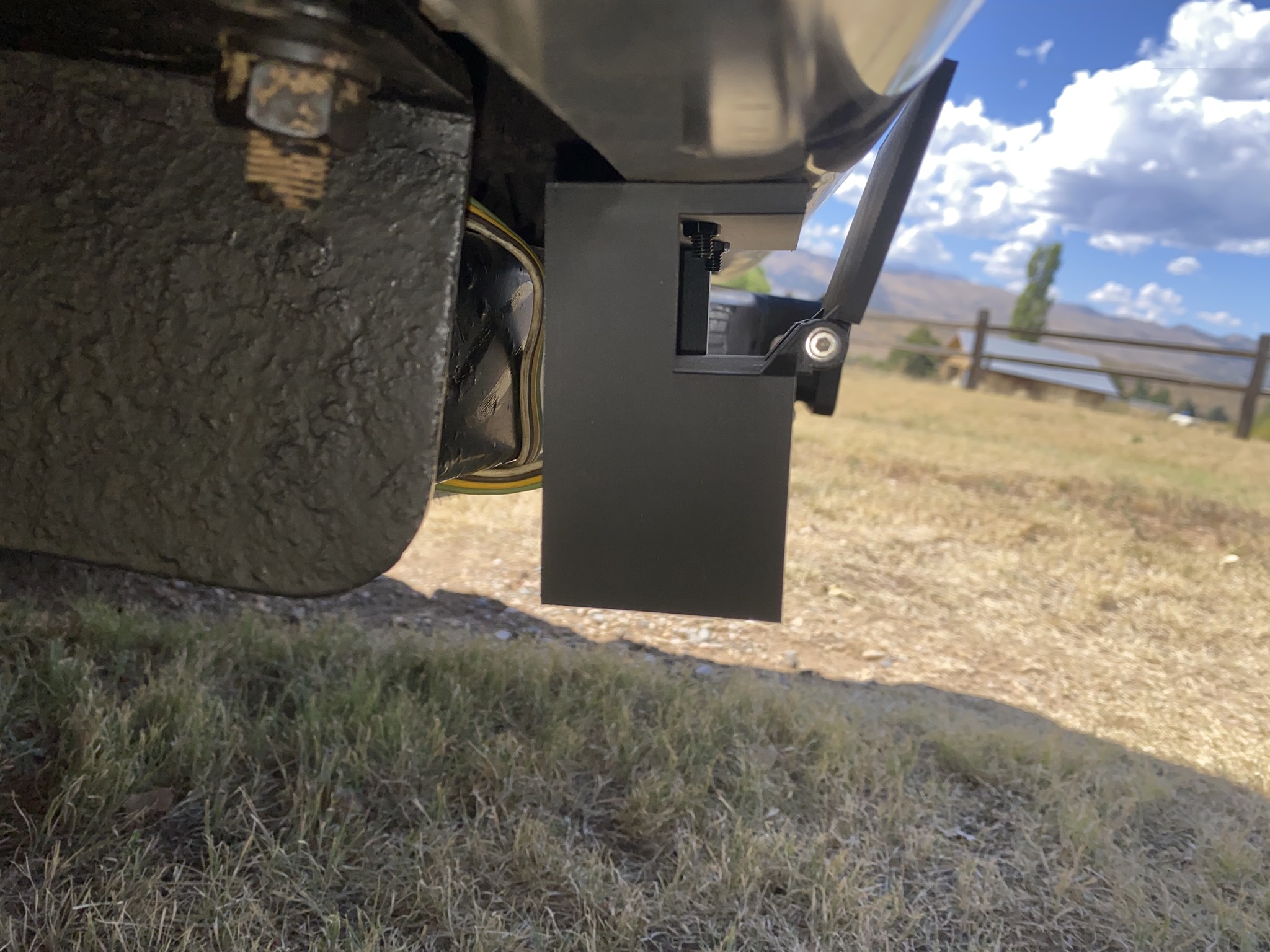 Automotive Trailer Connector/Wire Box w/ Magnetic Door — miniatura 6
