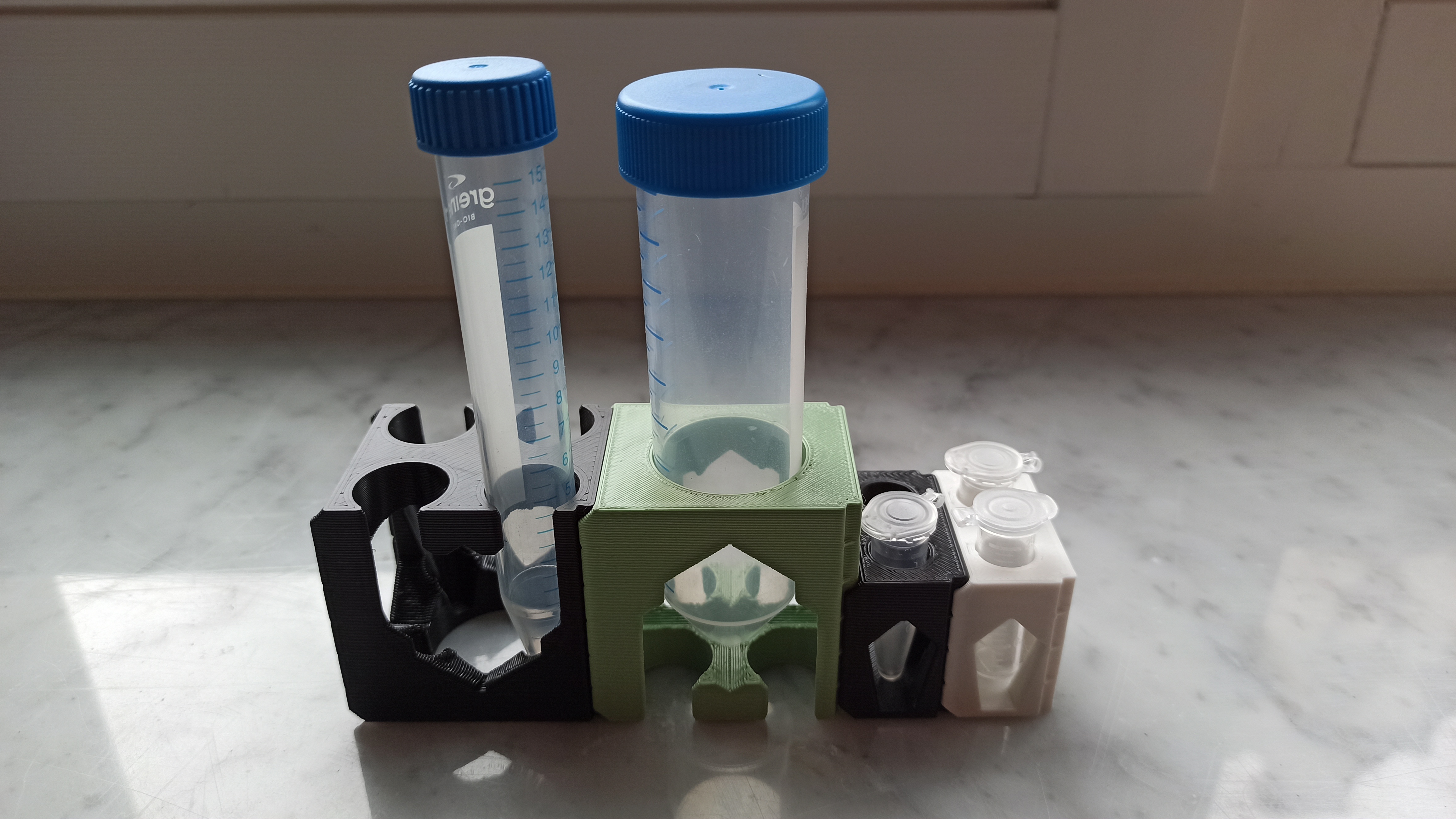 Miniatura 2 do modelo 3D SnapRack - modular, space-saving, snappy