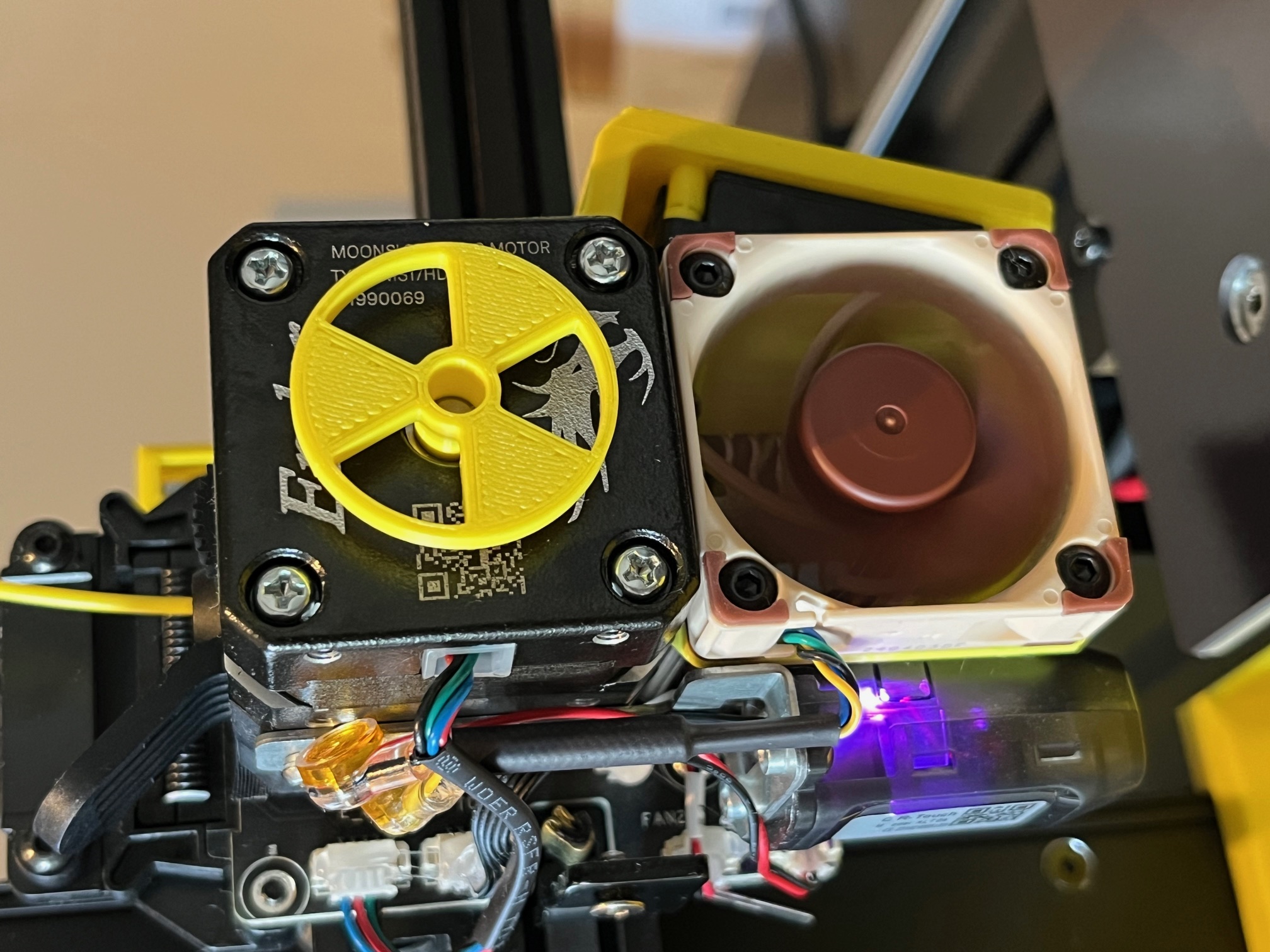 Extruder Indicator Spinner Ender 3 V3 SE Radioactive Sign