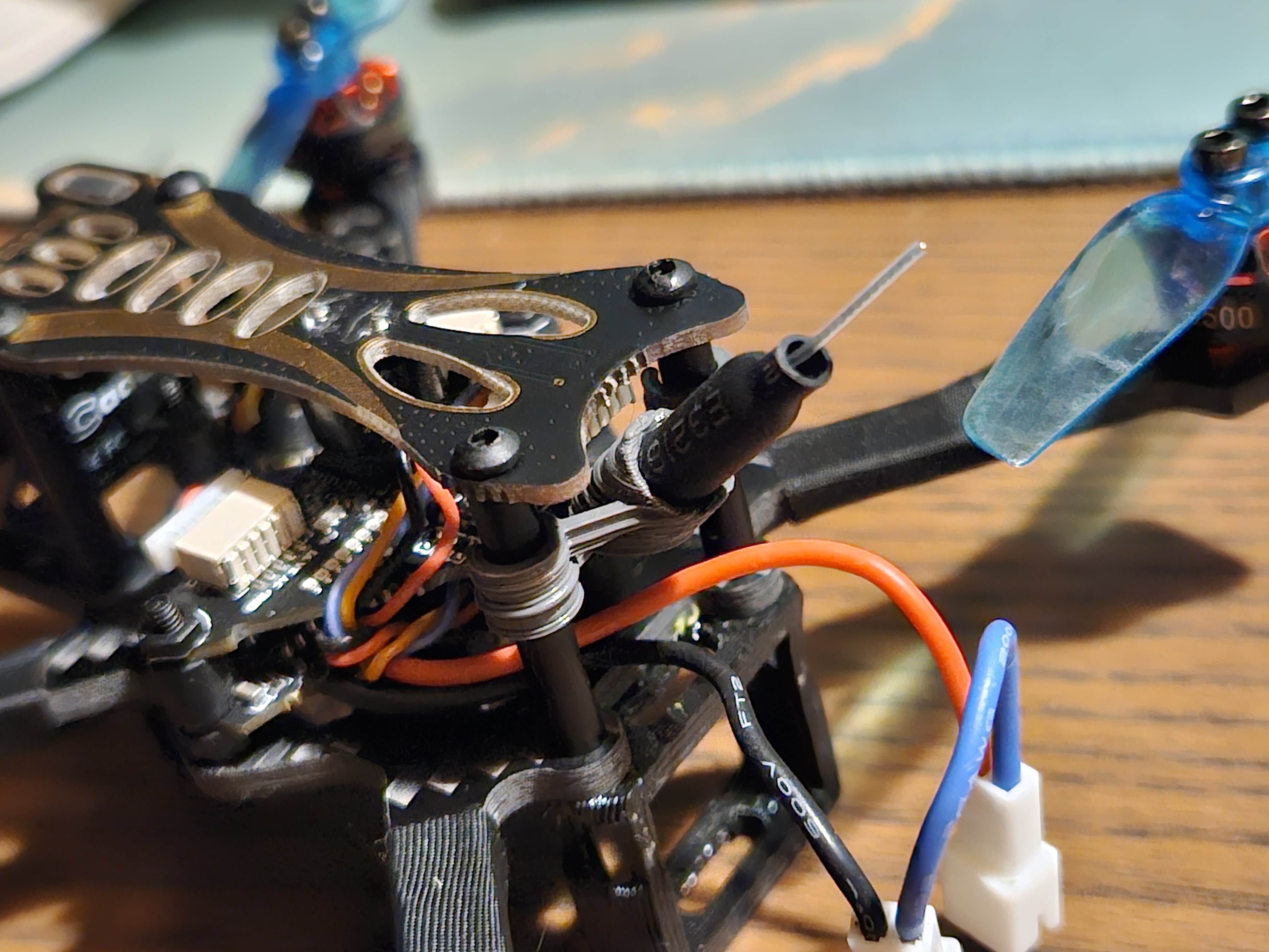 Eachine Novice 2 Pigtail antenna