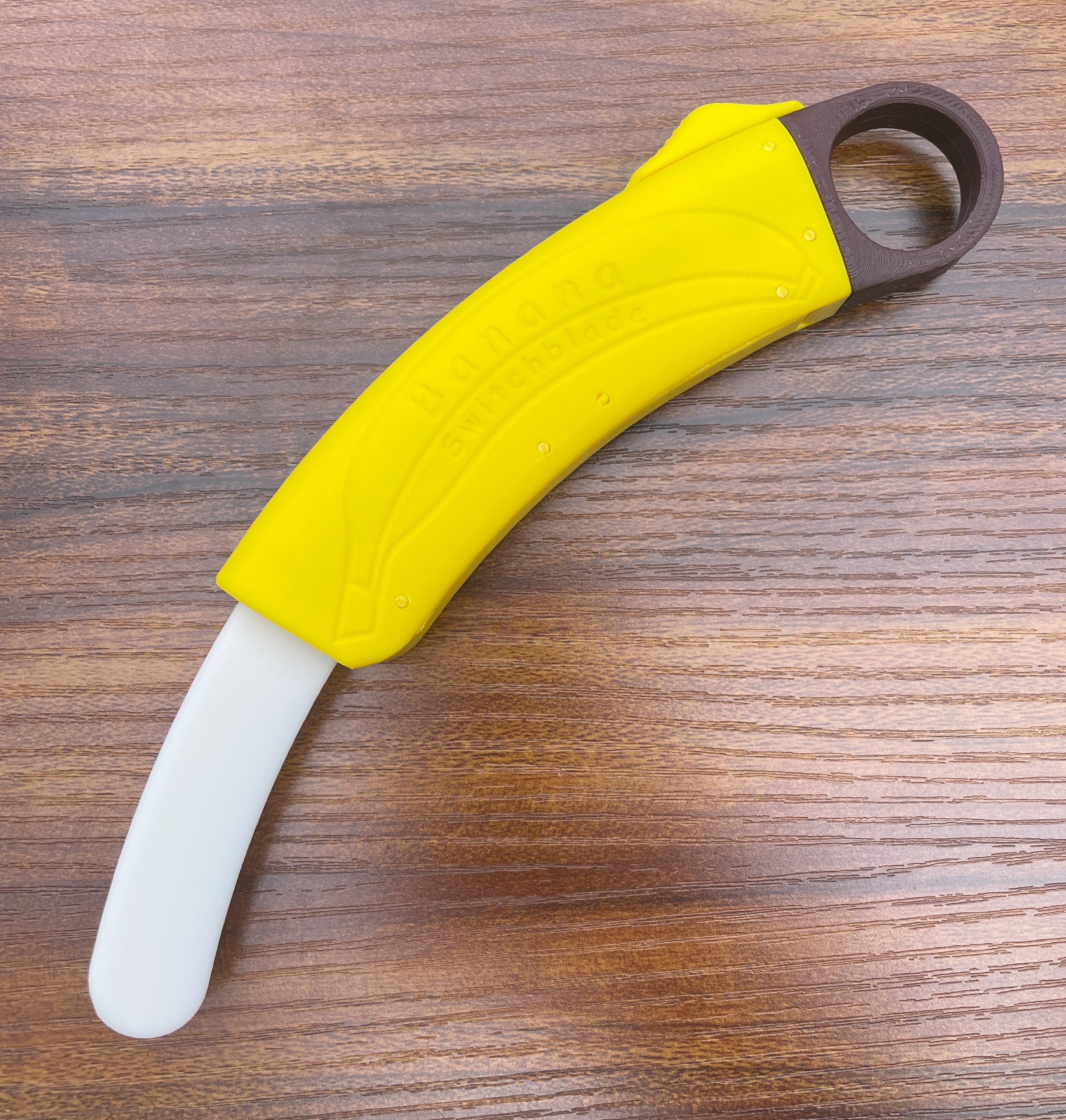 Miniatura 4 do modelo 3D Banana Switchblade
