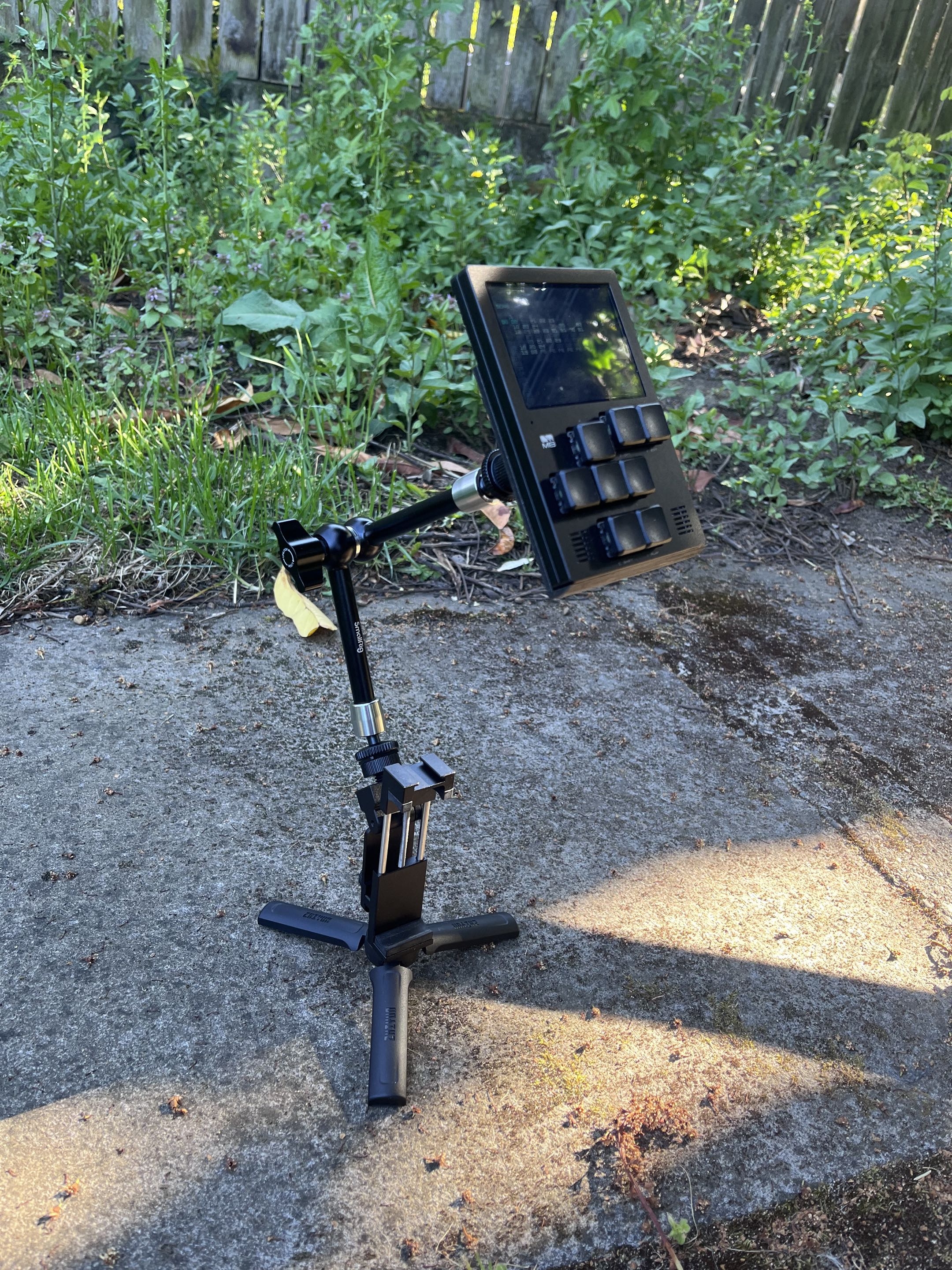 Dirtywave M8 Model:02 Cold-Shoe Cradle