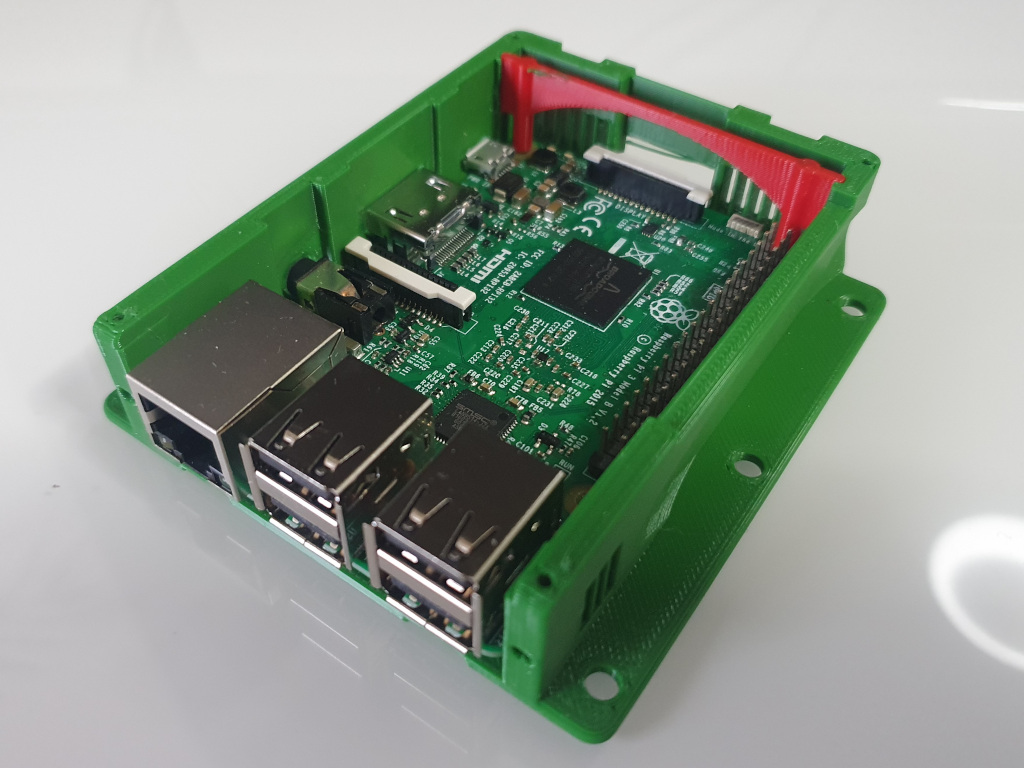 Raspberry Pi 3 quality case, with VESA mount (V3.3)