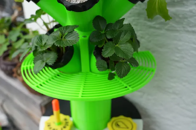 Hydroponic_Tower_Terrace_for_5_Pots