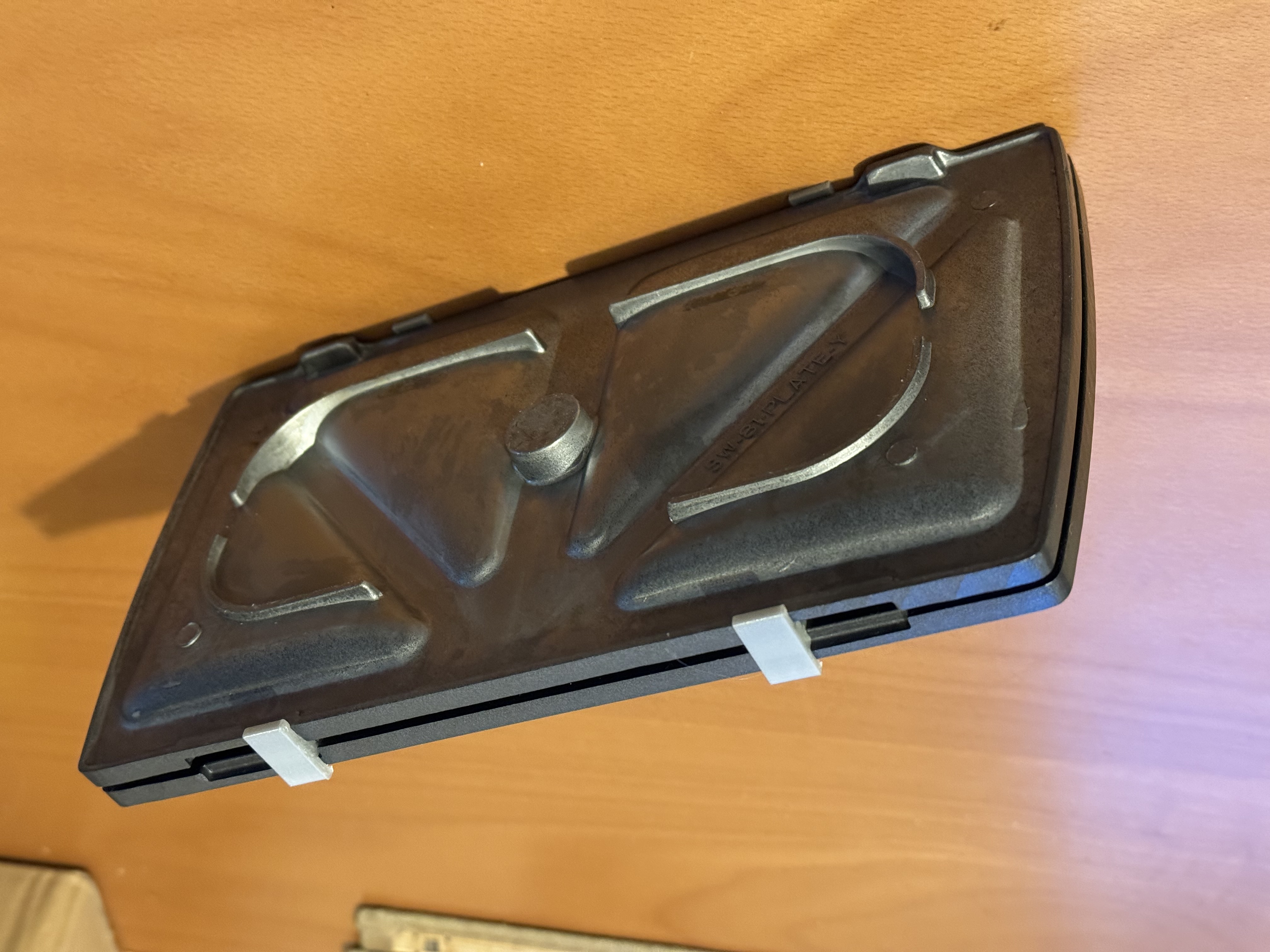 Toaster plate holder