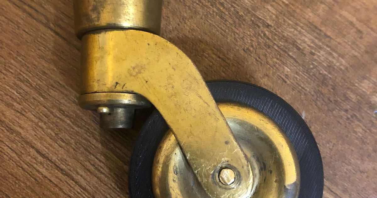 Old furniture foot wheels 52x30x8mm with M3 screws by Creavertor