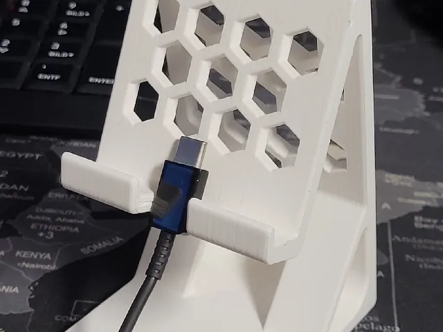 Phone Stand with Honeycomb design