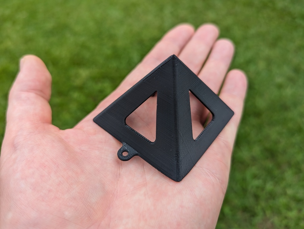 Miniatura 4 do modelo 3D Paint pyramid - Remix