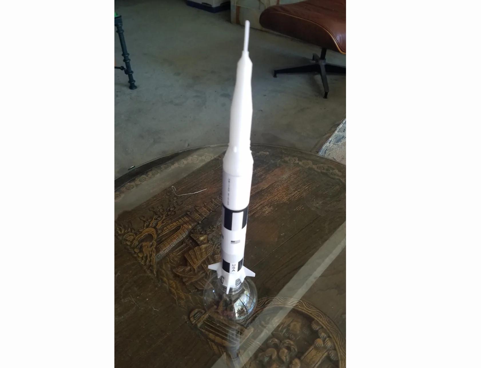 BT-50 "Tribute" scale version of the Saturn V