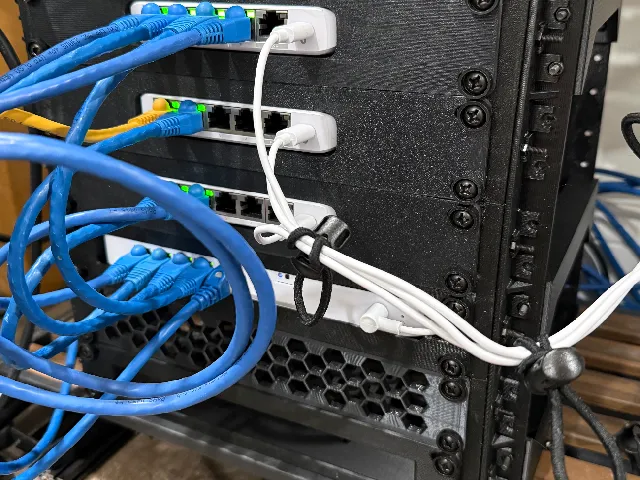 10 inch Equipment Rack r1