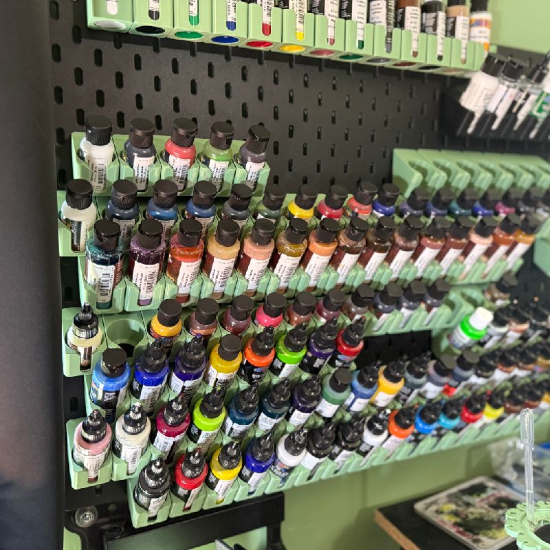 1 and 2 oz Paint Holder (No supports Needed) by Dabble Dad | Download ...