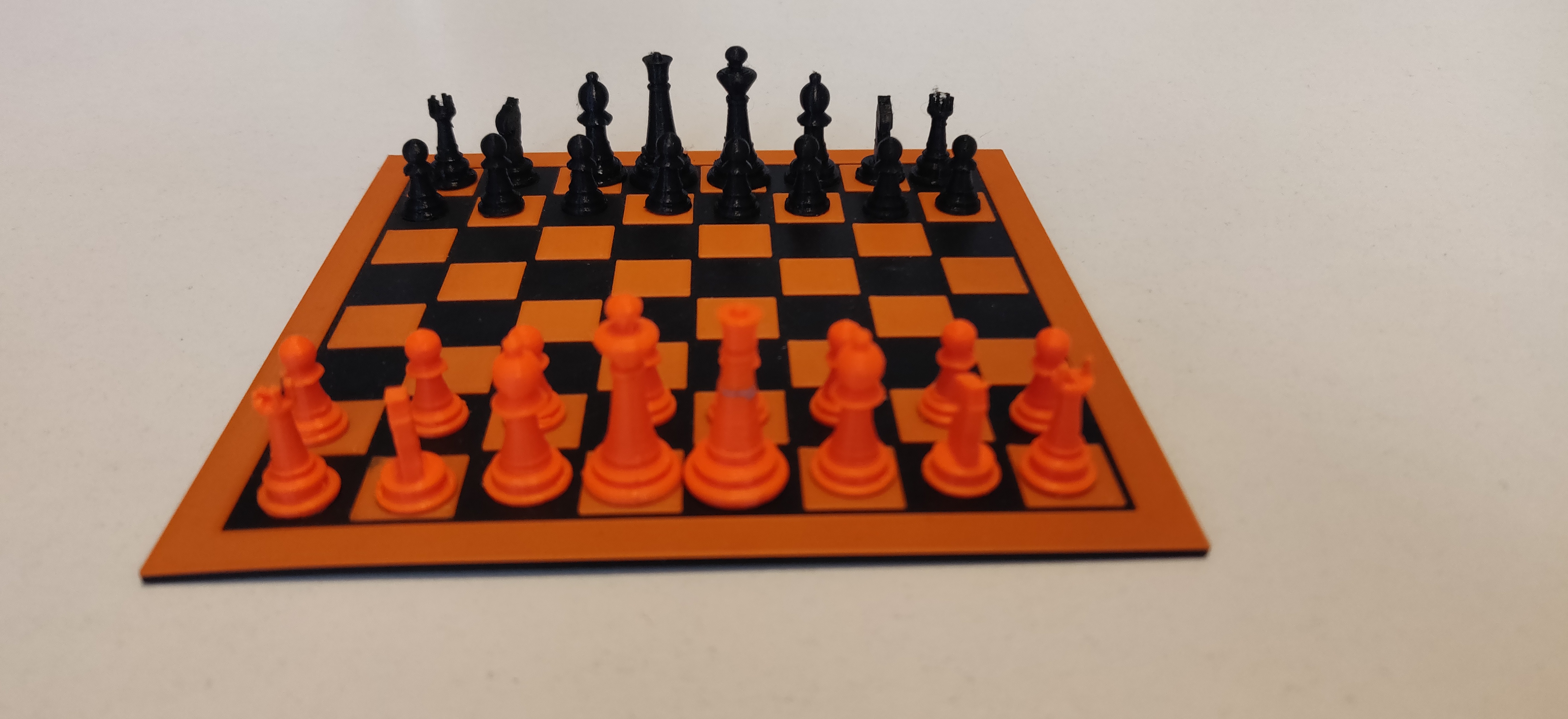Complete 3D Printed Chess Set with Board & Box — thumbnail 5