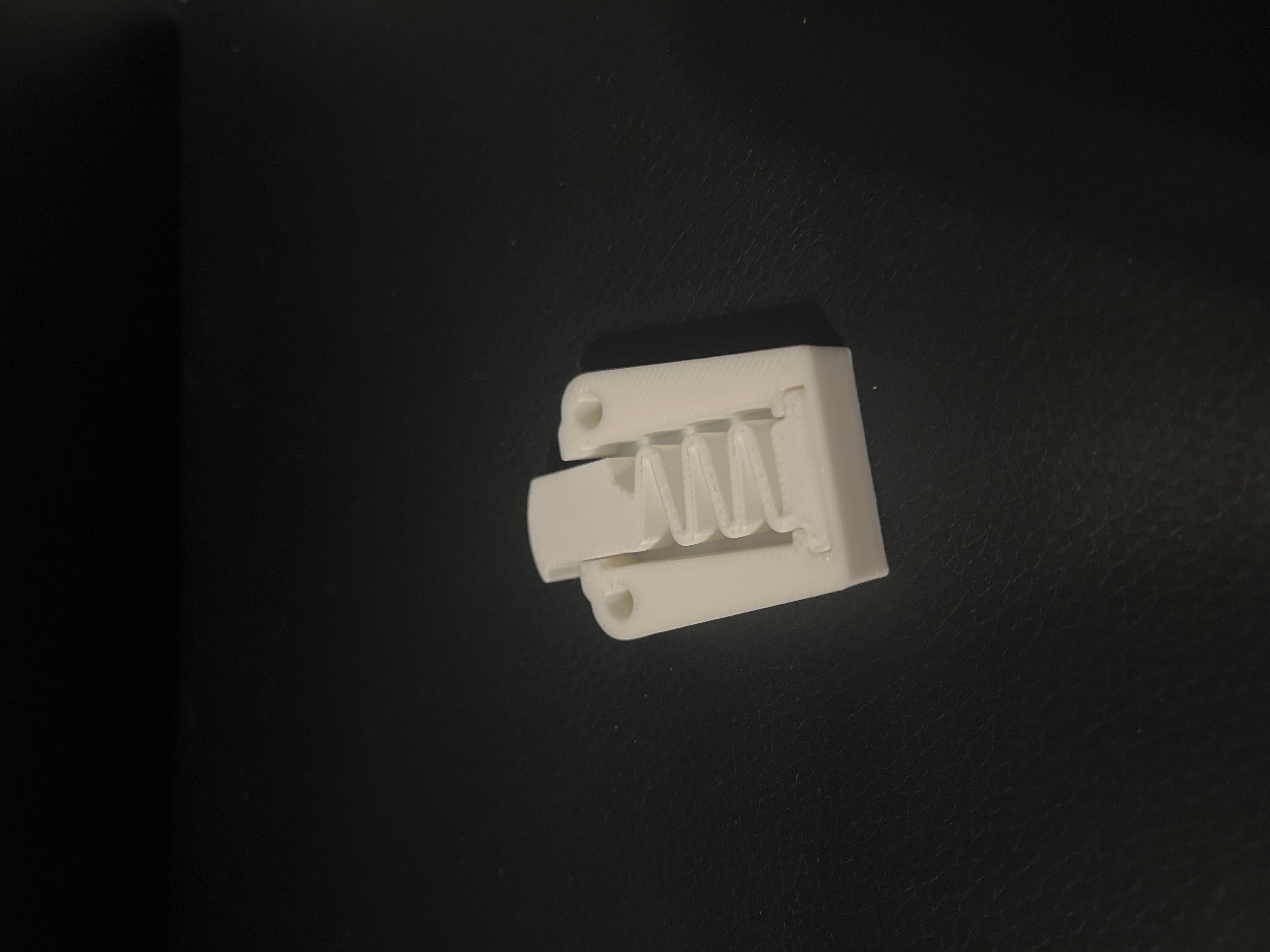 spring loaded latch