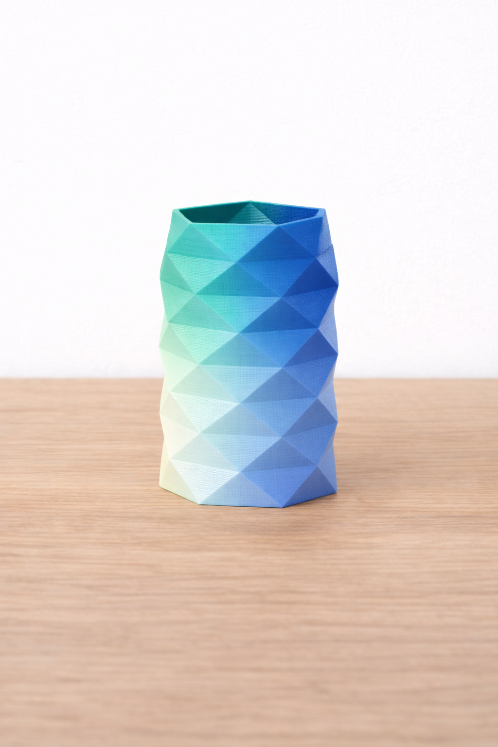 Midnight Edge | Low Poly Vase | Vase Mode