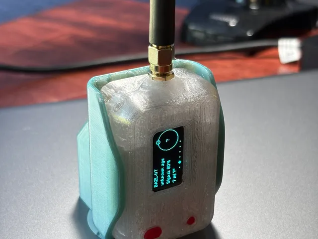 Alley Cat Heltech v3 Pocket Case Base Stand