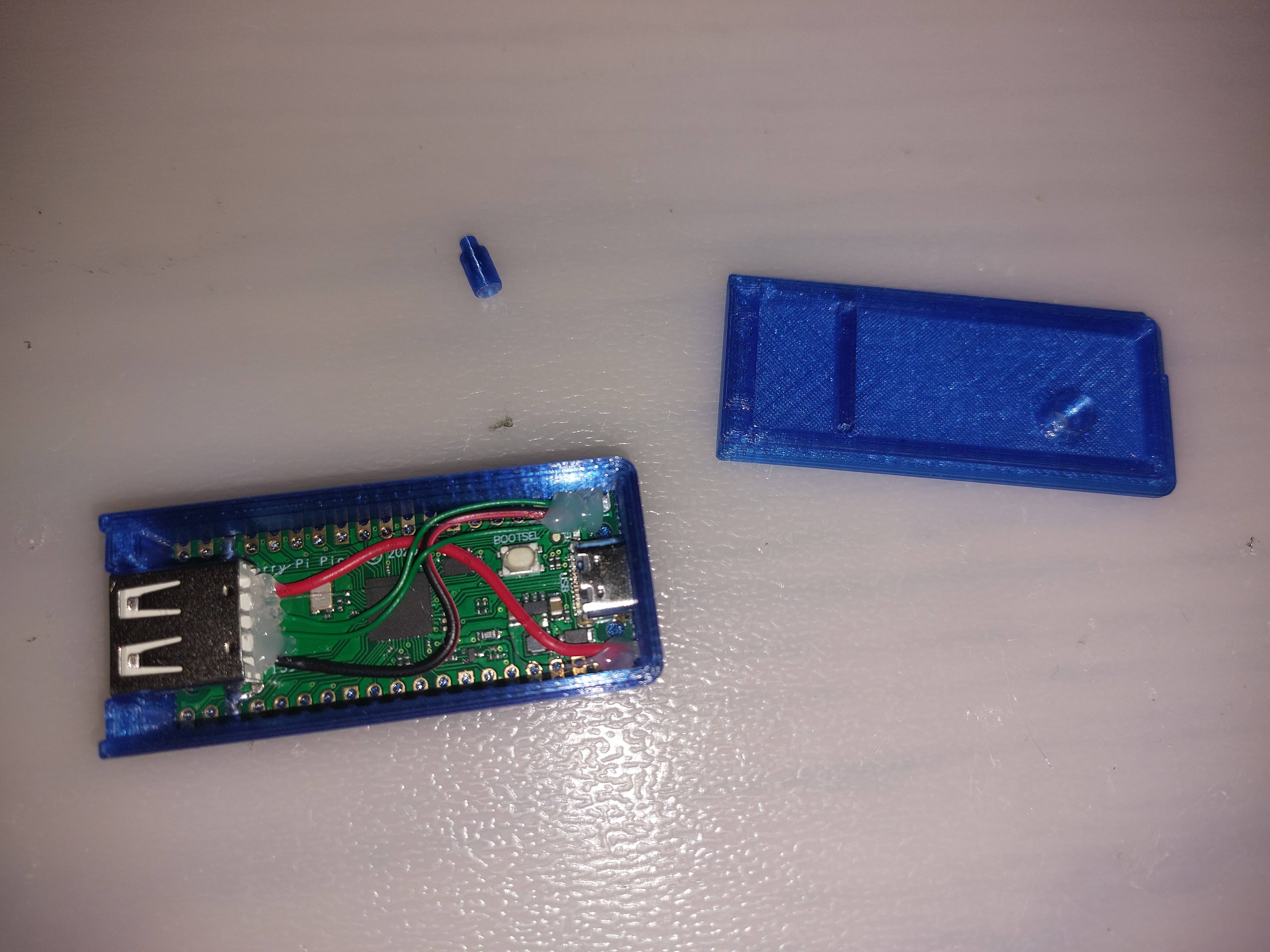 OGX-Mini Raspberry Pi Pico case (USB-C Port, USB-A port soldered to the board)