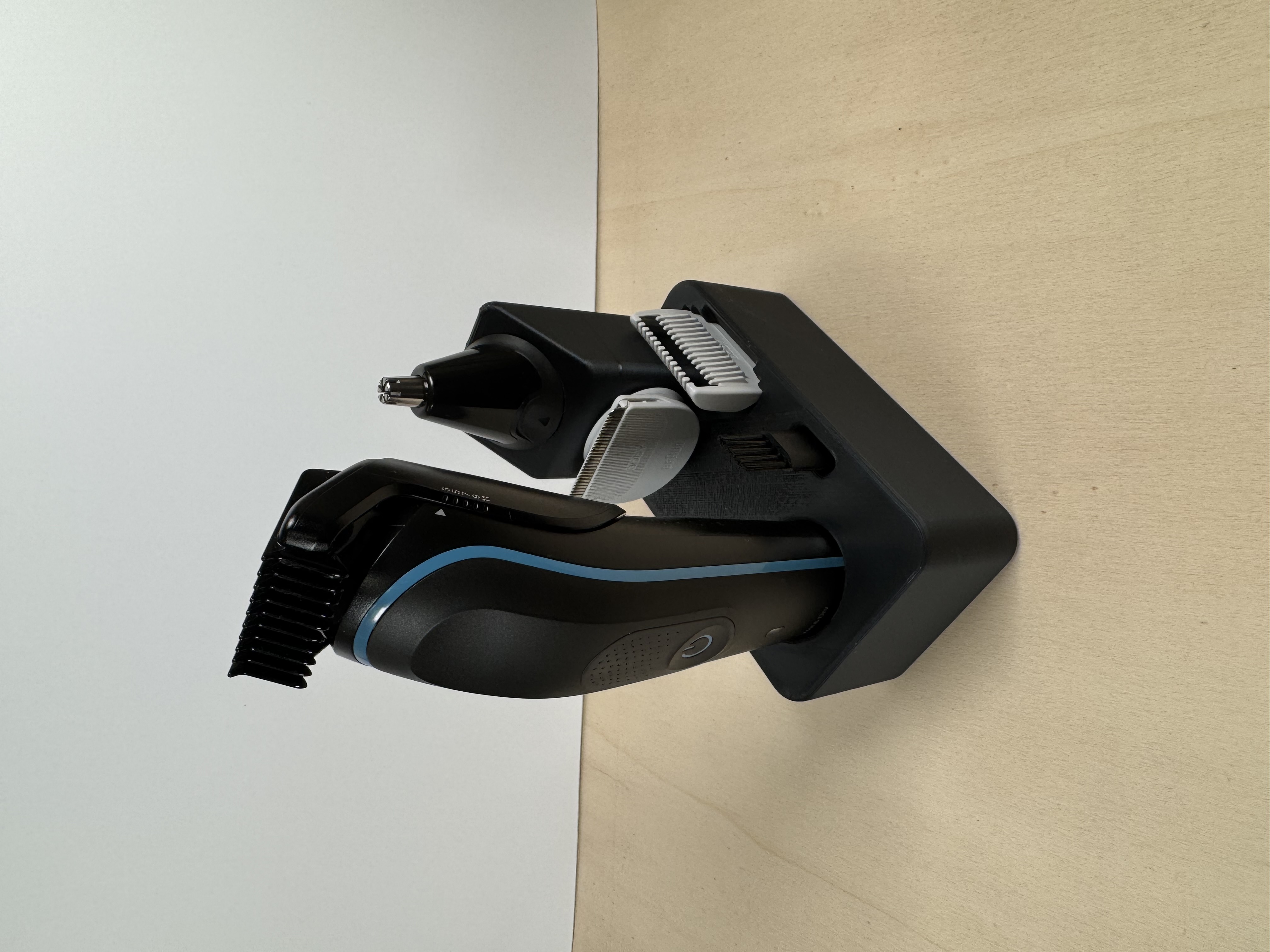 Compact Braun All-In-One Beard Trimmer Stand