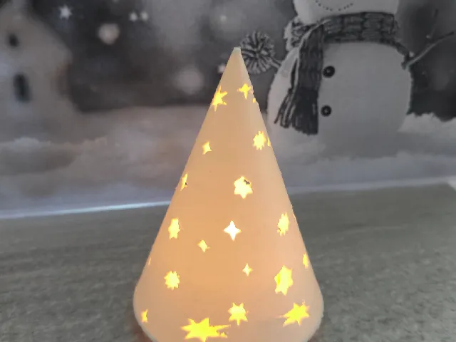 Christmas Tree LED Tealight Lantern – Festive Holiday Decoration