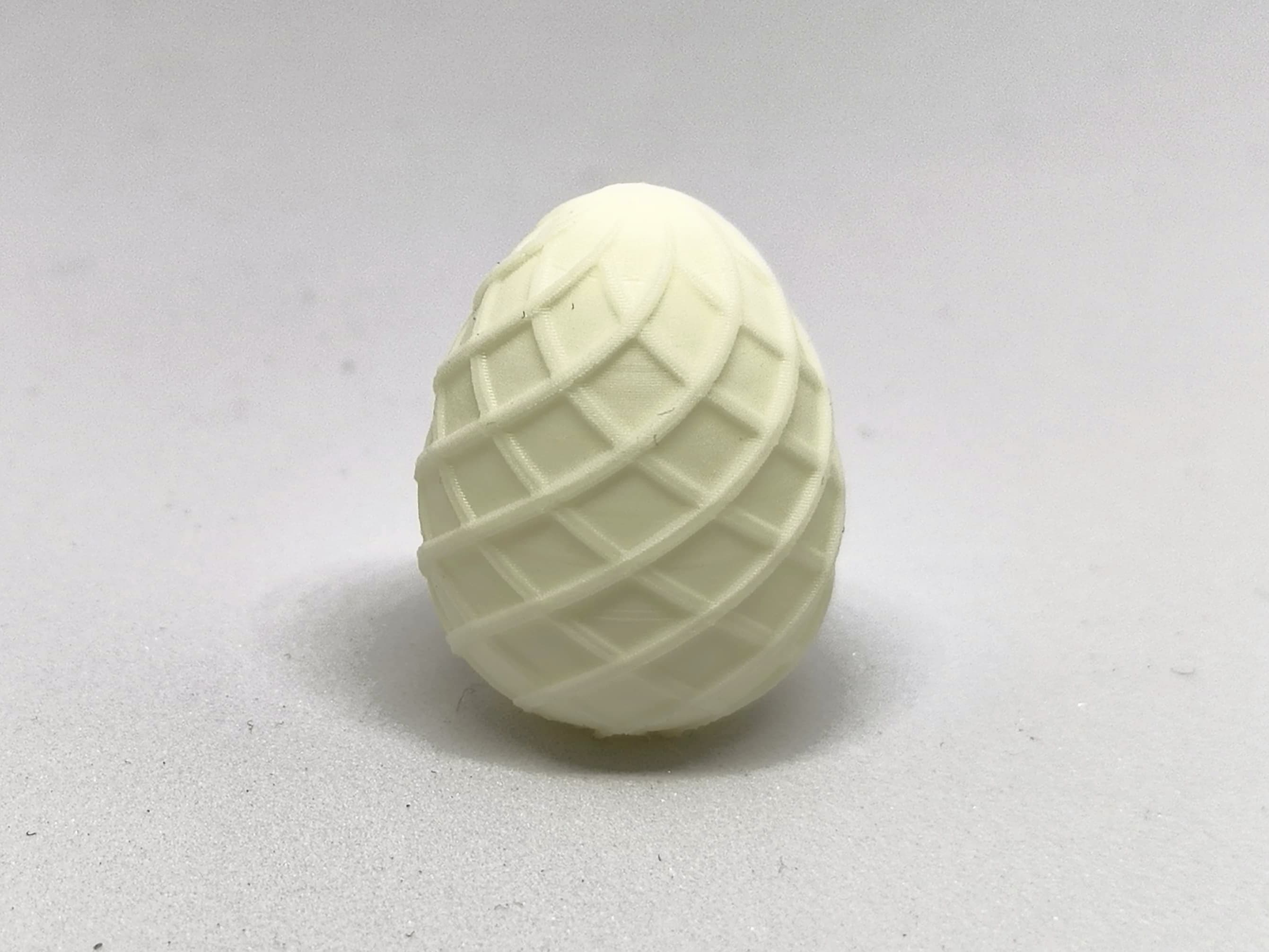 Miniatura 5 do modelo 3D Modern Easter Egg Set