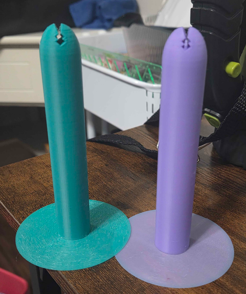 Crochet core with thread holder 3D model