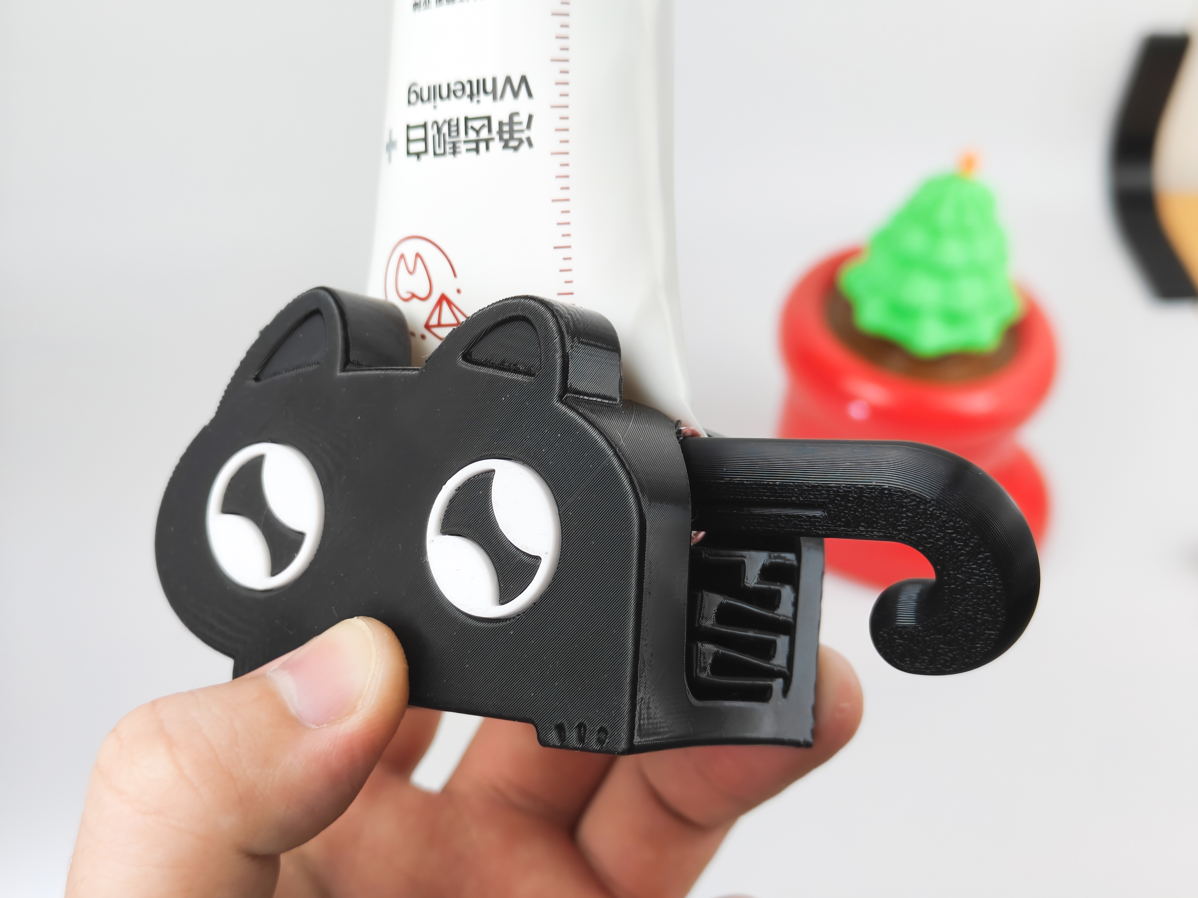 Miniatura 5 do modelo 3D Toothpaste Squeezer - Cute Kitten!