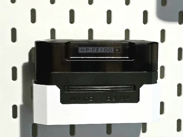 TILTA Battery Station Skadis Holder T Clip system