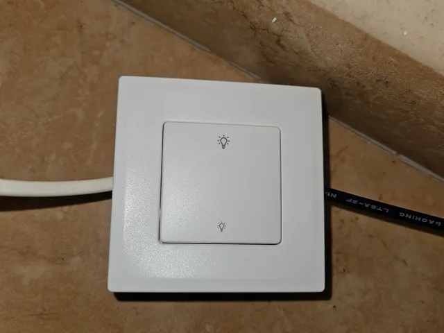 AmazonBasics Dimmer switch housing