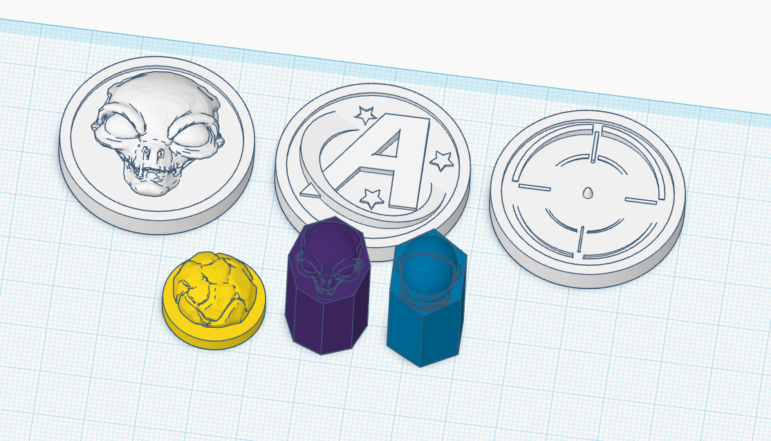 Not Alone Boardgame pieces