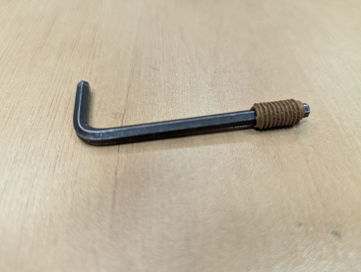 Thread-reducer with hex-keyed inner threads — miniatura 2