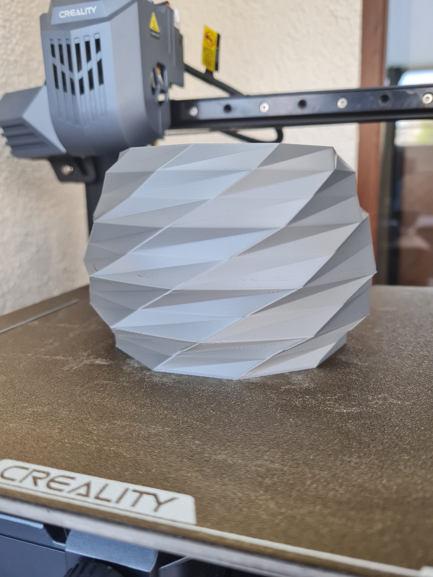 Simple Low poly vase/Planter
